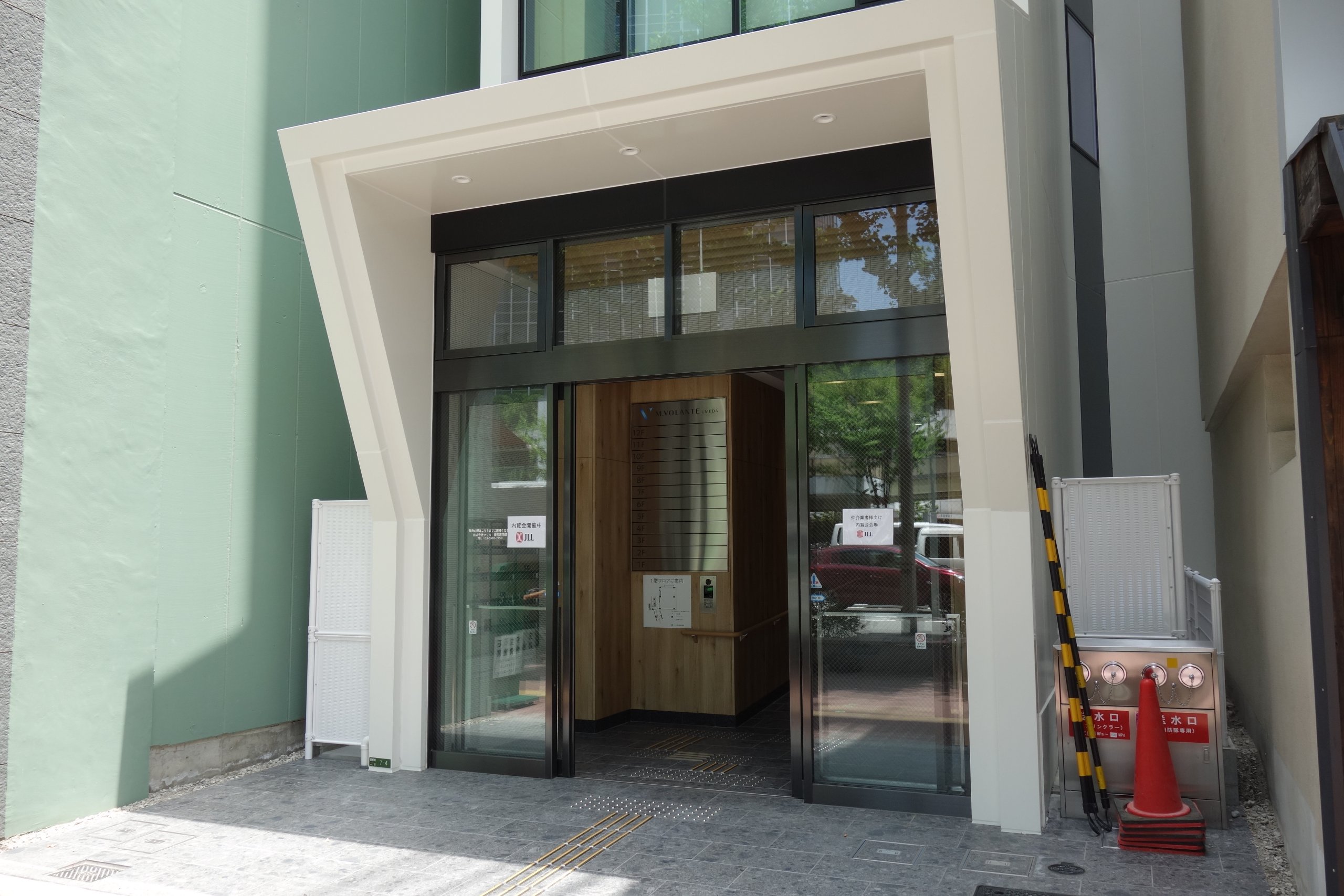 M.VOLANTE UMEDA 空中階 室内