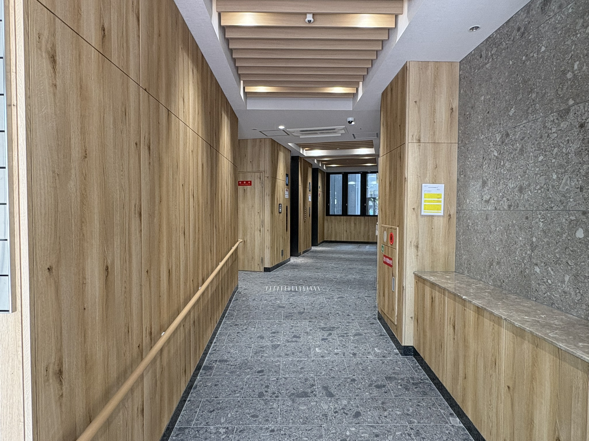 M.VOLANTE UMEDA 空中階 室内