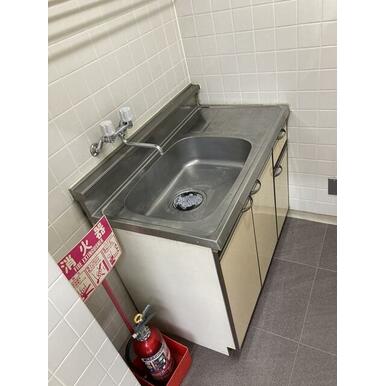 貸事務所 松栄宮城野ビル 1F 路面店 室内
