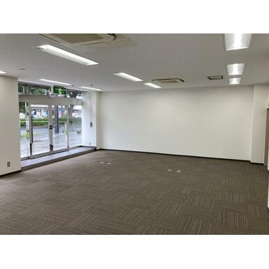 貸事務所 松栄宮城野ビル 1F 路面店 室内