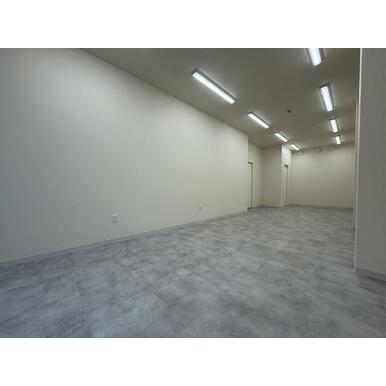 貸店舗・事務所 ｒｅｖｅｕｒ仙台錦町 テナント５ 路面店 室内